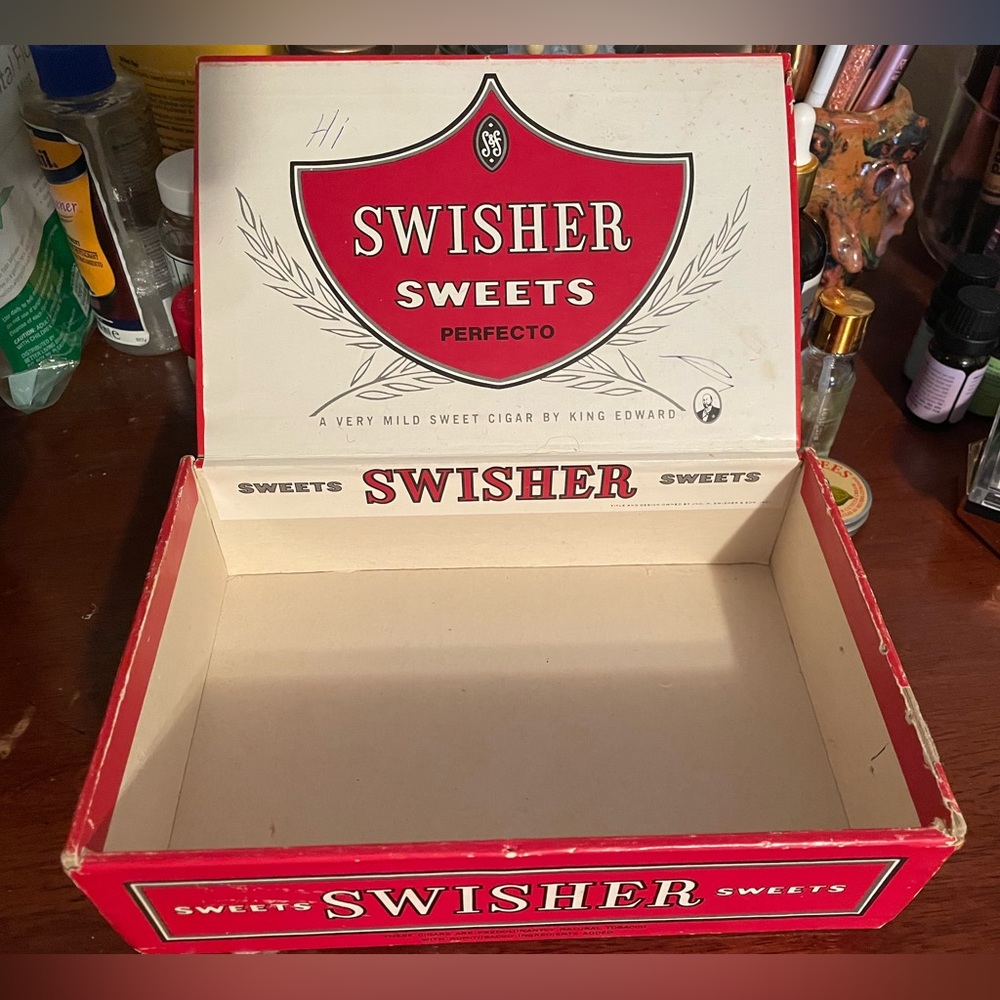 Vintage Swisher Sweet Cigar Box